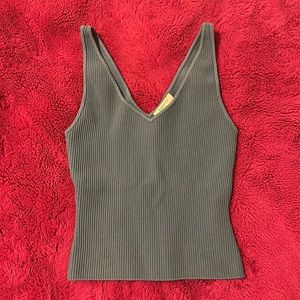 Babaton sculpt knit v-neck tank